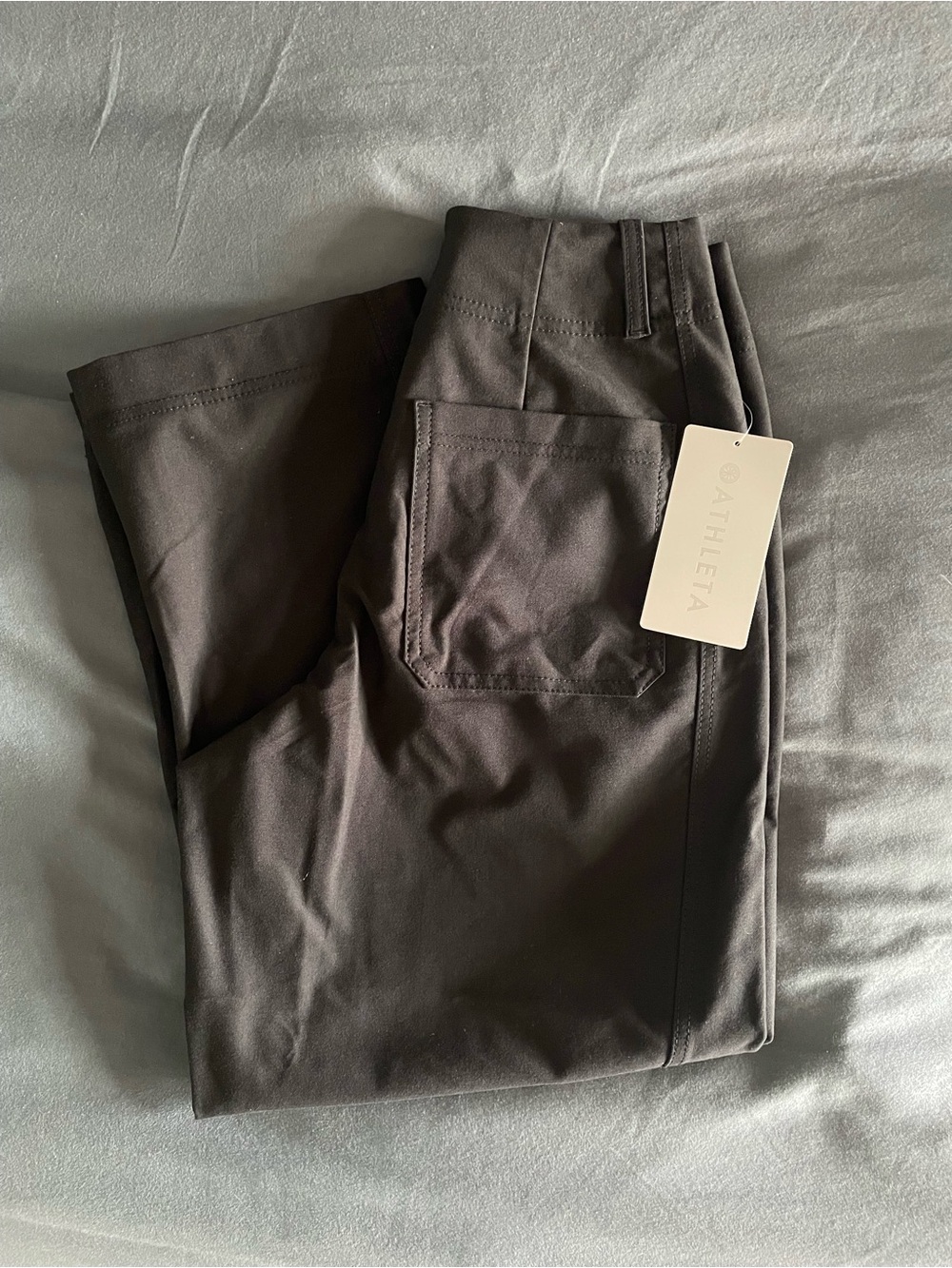 Athleta Women’s Black Skyline Utility Barrel Pant